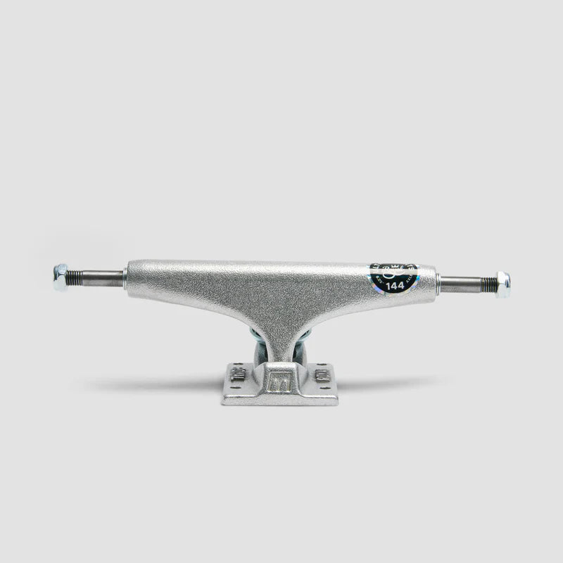 Royal Ultra Light Standard 144 Trucks Raw pair